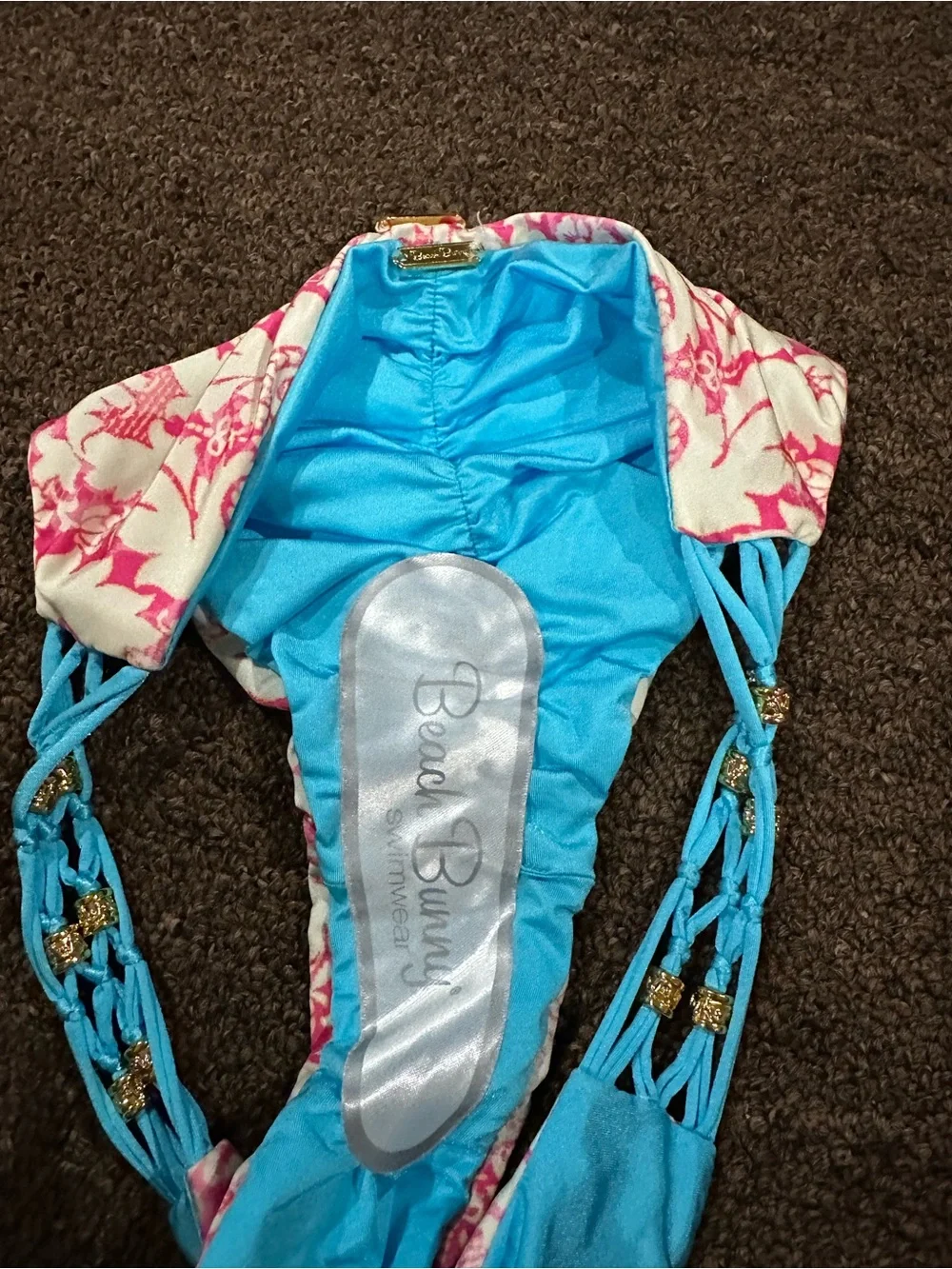 Beach Bunny rise low straps